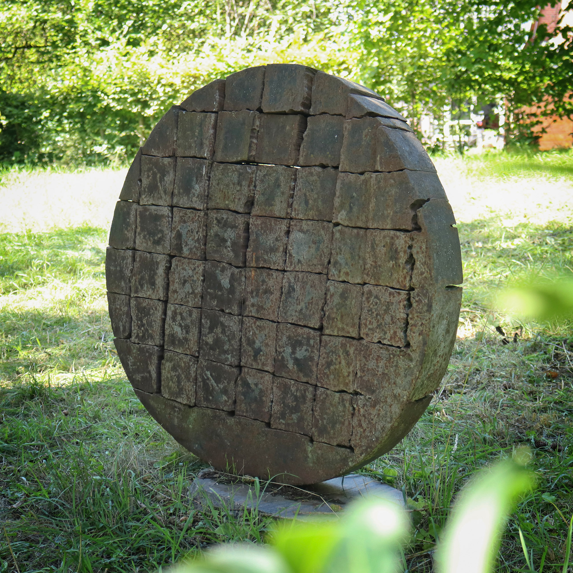 Dissected circle
